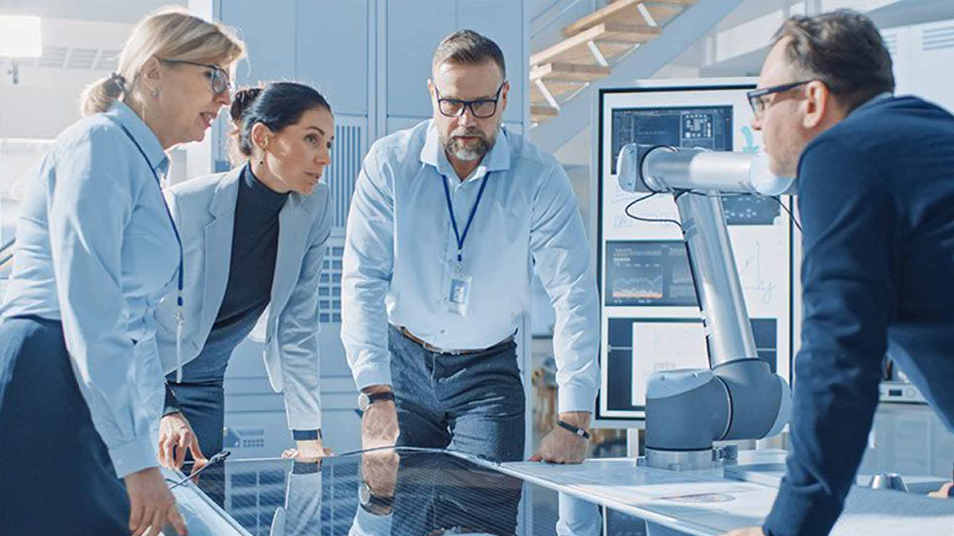 _Canadian-Army-soldiers-in-formation.-Photo--Sgt.-John-Russell-US-Army